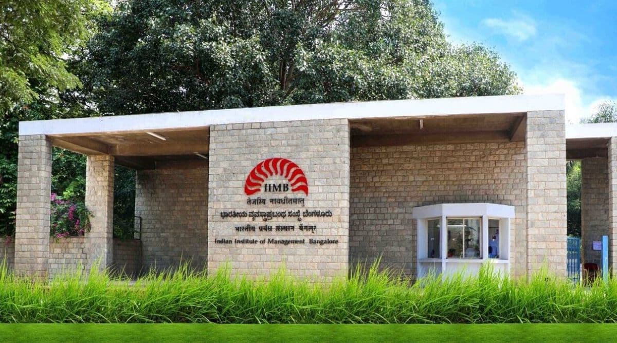 IIM x Startuped event